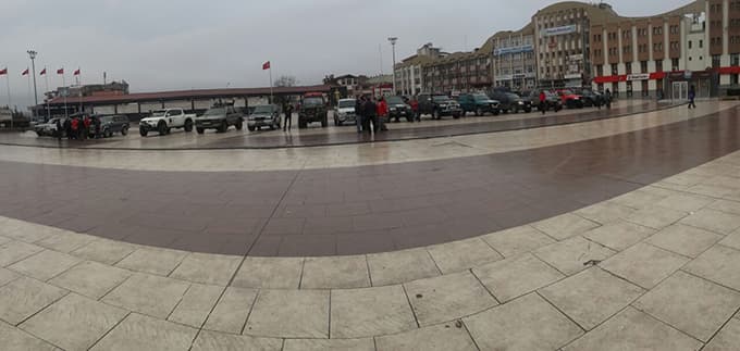 Kimsesiz çocuklara unutulmaz bir gün yaşattılar