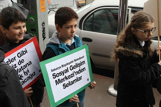''Her gece dua ediyorum, size kalbimizi versek az''