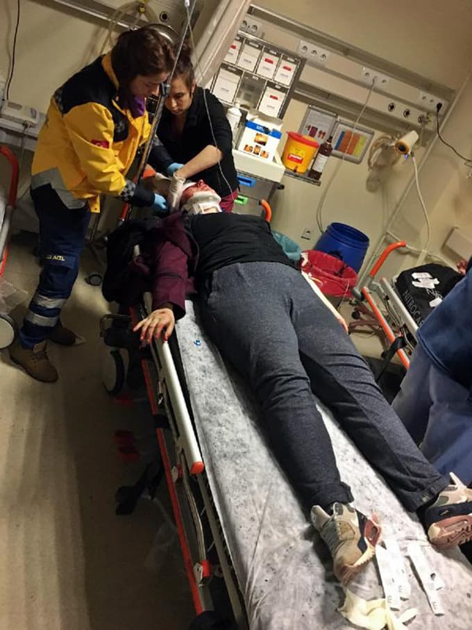 Otomobil, başka bir araç çarpmasıyla iş yerine girdi