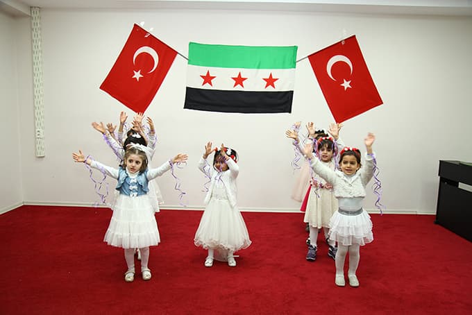 Türkiye sevgilerine karne sevinci eklendi

