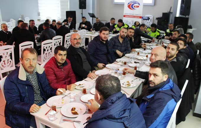 Servis şoförlerine trafik kuralı eğitimi