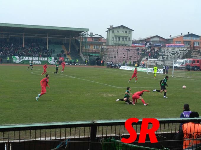 Sakaryaspor, Bergama Belediyespor ile karşılaştı
