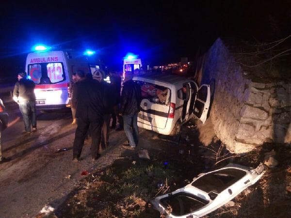 Serdivan'da zincirleme trafik kazası