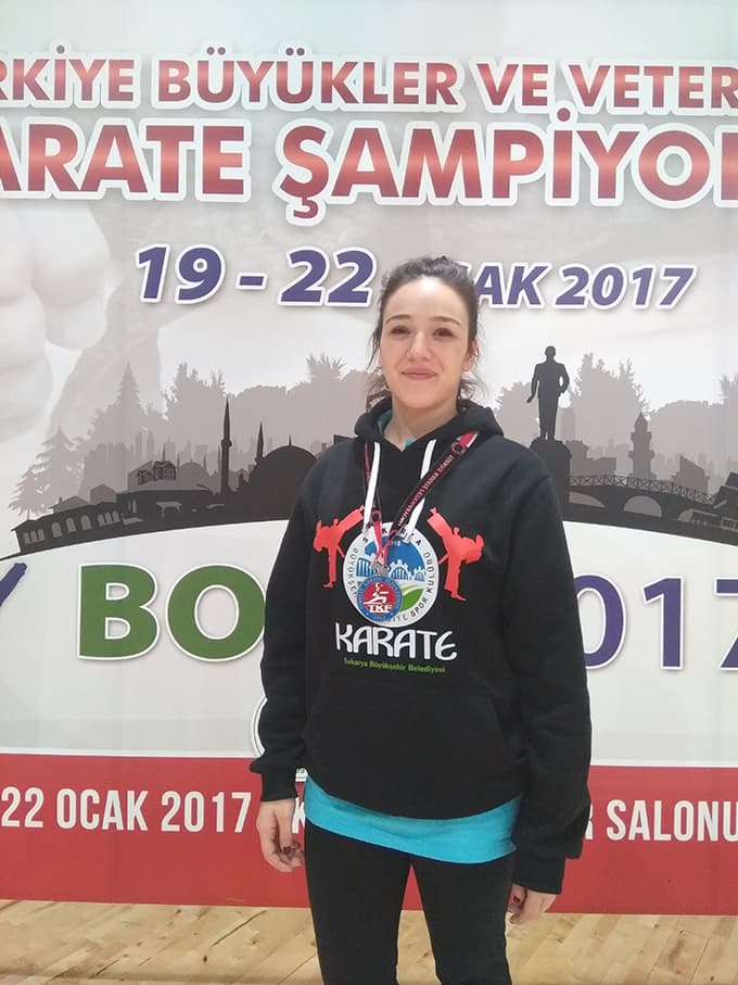 Büyükşehir Karate, Bolu'dan mutlu döndü