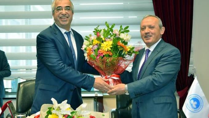 SAÜ'lü profesör Kırklareli Üniversitesi'nde rektörlüğe başladı