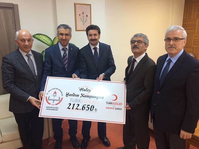 Sakarya'dan Haleplilere 213 bin liralık yardım