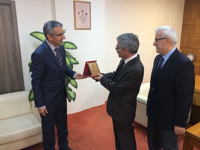 Sakarya'dan Haleplilere 213 bin liralık yardım