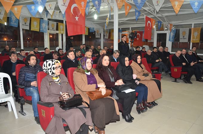 AKP Erenler İlçe Teşkilatı 43. toplantısını yaptı