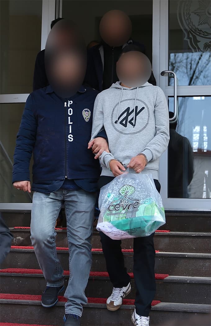 5 kişi, otobüse saldırı iddasıyla adliyeye sevk edildi