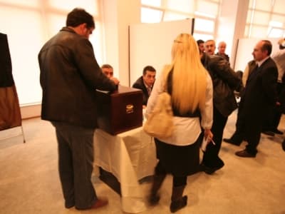 <p><font face="arial,helvetica,sans-serif" size="2"><strong>23- METAL İMALAT&Ccedil;ILARI MESLEK GRUBU<br /></strong><br />- Arma Filtre Sistemleri Sanayi ve Ticaret A.Ş.<br />- G&uuml;n İnşaat Sanayi ve Ticaret Ltd.Şti.<br />- Yılgenci Sanayi ve Ticaret A.Ş.</font>&nbsp;</p><p><font face="arial,helvetica,sans-serif" size="2"><strong>24- KONFEKSİYON, TEKSTİL VE DERİ &Uuml;R&Uuml;NLERİ İMALAT&Ccedil;ILARI MESLEK GRUBU<br /><br /></strong>- Mehmet ATAK &ldquo;Atak Brode&rdquo;<br />- Adanakış Desen Dokuma Giyim İmalat Tic. Ve San.Ltd.Şti.</font></p><p><font face="arial,helvetica,sans-serif" size="2"><strong>25- ORMAN &Uuml;R&Uuml;NLERİ İMALAT&Ccedil;ILARI VE KERESTECİLER MESLEK GRUBU<br /><br />-</strong> Şenler Kerestecilik ve İnşaat Tic.San.A.Ş.<br />- Teverler Orman &Uuml;r&uuml;nleri İnşaat Tekstil ve metal san. Tic. A.Ş.<br />-Ayg&uuml;nler Kereste ve hert&uuml;rl&uuml; taahh&uuml;t inşaat malzemeleri Ltd.Şti. </font></p><p><font face="arial,helvetica,sans-serif" size="2"><strong>26-MOBİLYA VE AHŞAP &Uuml;R&Uuml;NLER İMALAT&Ccedil;ILARI MESLEK GRUBU<br /><br />-</strong> &Ouml;zlem &Ccedil;elik b&uuml;ro mobilyaları ticaret Ltd. Şti.<br />-Atilla Akg&uuml;n- Akg&uuml;nler sandalye ve masa b&uuml;ro malzemeleri İmalatı</font></p>