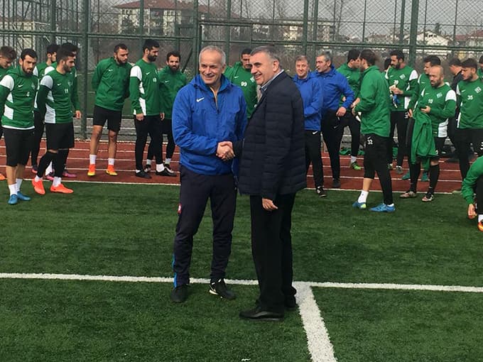 ''Bir an önce bu ligden kurtulmamız lazım''