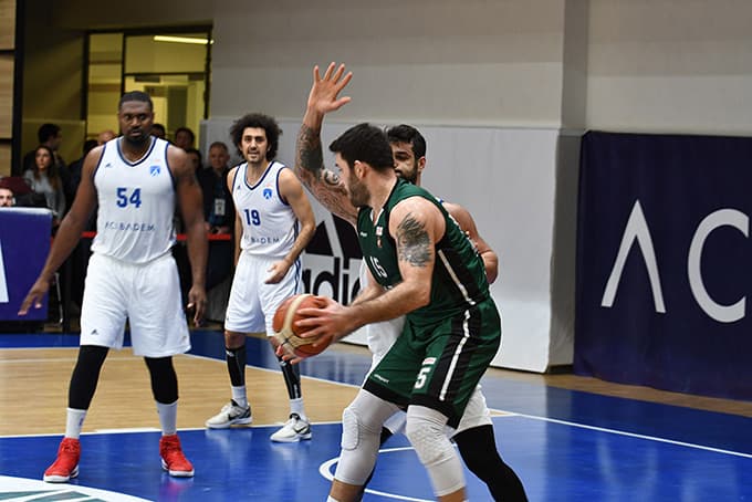 Dev Adamlara nazar değdi