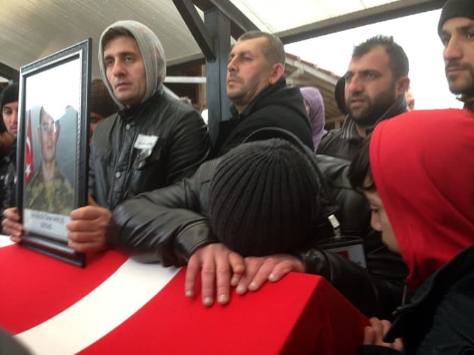 Şehidin cenazesi baba ocağında