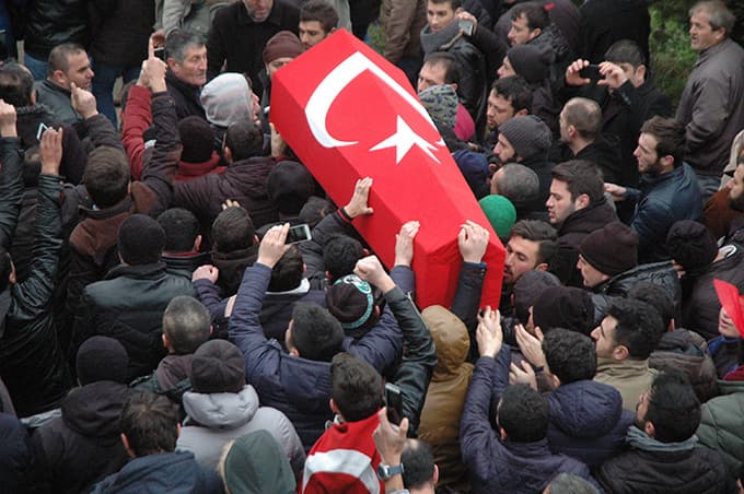 Şehidin cenazesi baba ocağında