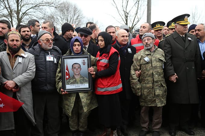 Şehidin cenazesi baba ocağında