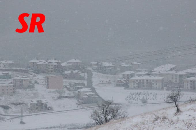 Şehirden kar manzaraları