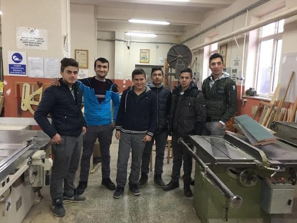 Çocuklar istedi, öğrenciler yaptı