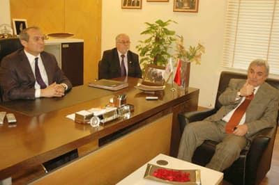 Kendisinden Rahatsız Olanları Eleştiri Yağmuruna Tuttu