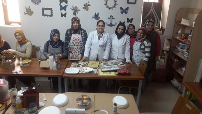 Hendek'te özel eğitime veliler de katılıyor