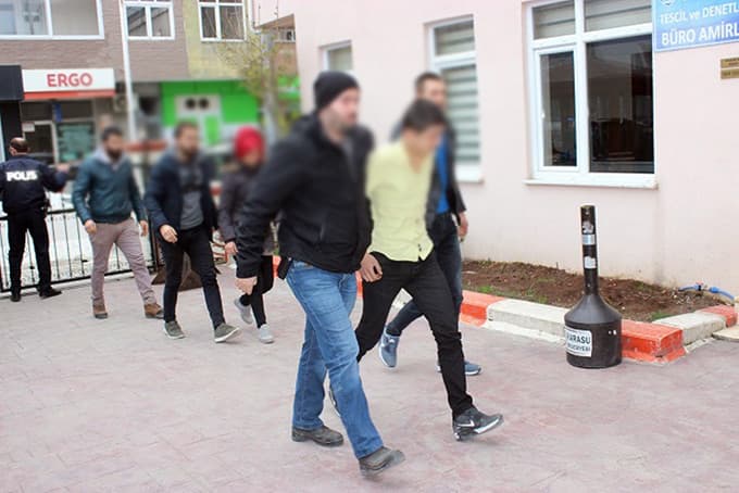 Flaş belleğin yakalattığı dolandırıcılar için karar
