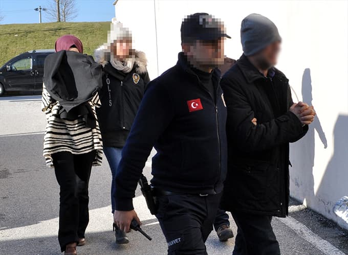 Bylock kullanan SAÜ'lü 7 akademisyen tutuklandı