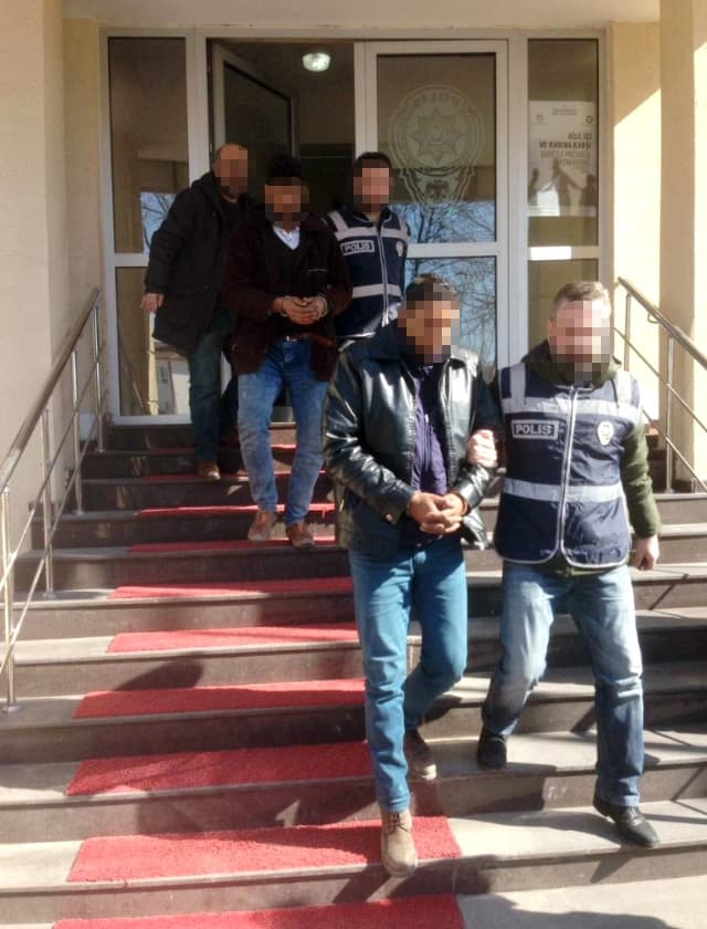 2 kişi, tekel bayiindeki cinayet iddiasıyla yakalandı