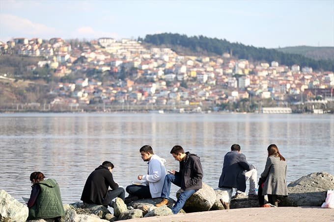 Sakaryalılar güzel havanın tadını çıkardı