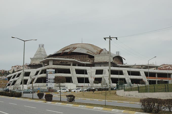 Şehrin en büyük camiisi için son durum