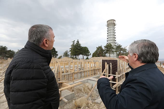 Şehrin yeni buluşma noktası yükseliyor