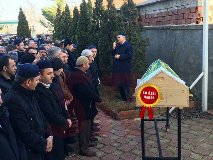 Çatıyı onarırken aşağı düşen 4 çocuk babası, kurtarılamadı
