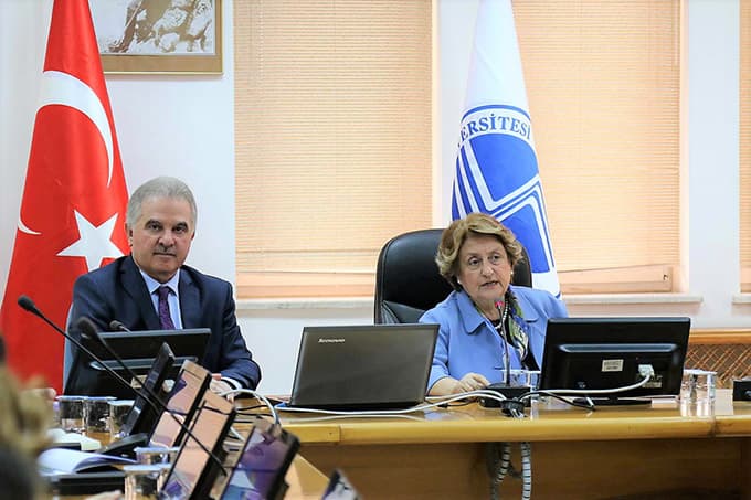 Sakarya Üniversitesi YÖK değerlendirmesinden geçti