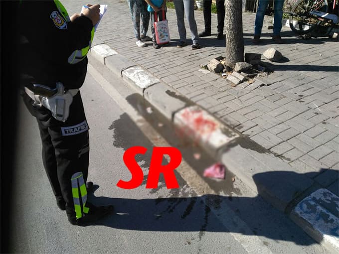 Yolcu dolmuşu, bisikletliye çarptı