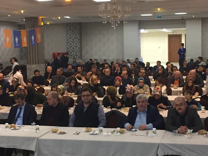 AKP Sakarya, mahalle bazında eğitime başladı
