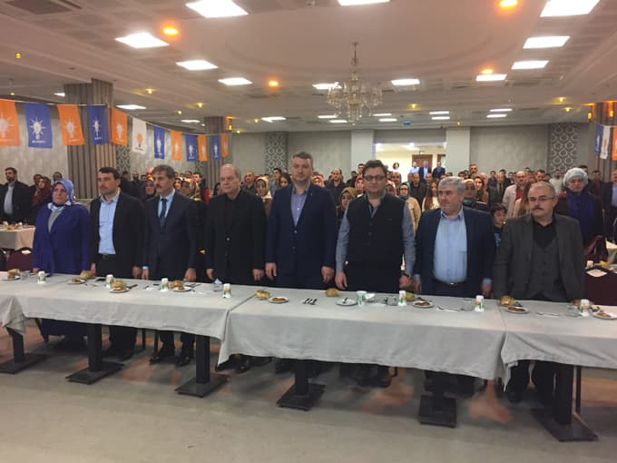 AKP Sakarya, mahalle bazında eğitime başladı