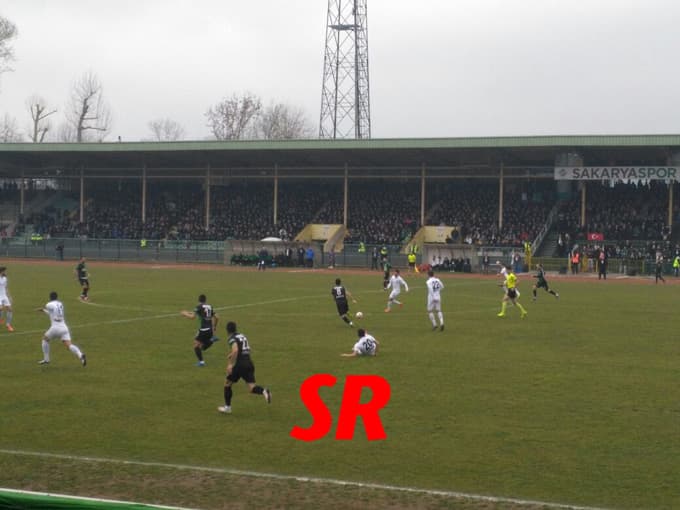 Sakaryaspor, Elaziz Belediyespor'u gol yağmuruna tuttu