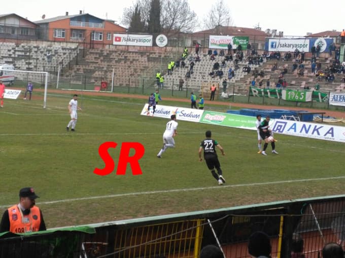 Sakaryaspor, Elaziz Belediyespor'u gol yağmuruna tuttu