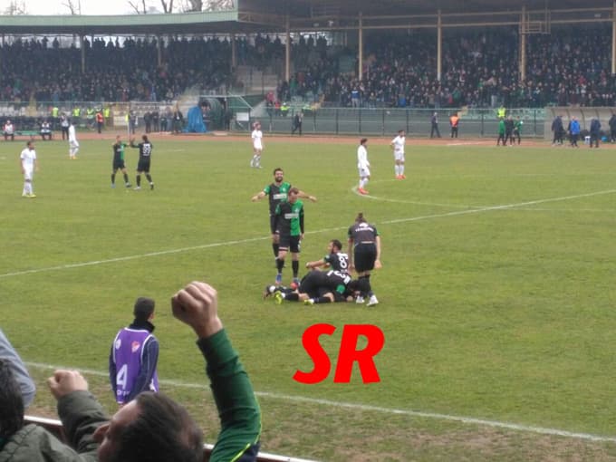 Sakaryaspor, Elaziz Belediyespor'u gol yağmuruna tuttu