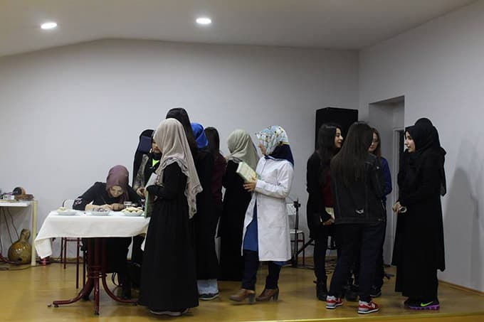 Yazar Hatice Çolak, öğrencilerle buluştu