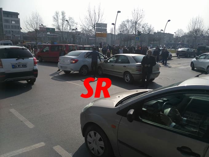 Meraklı gözlerle seyrettiler