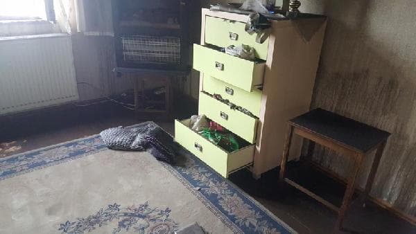Yangına giden itfaiye ekipleri, polisi de çağırdı