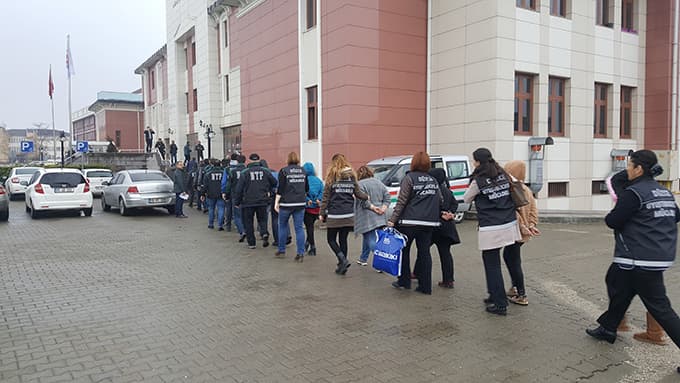 Uyuşturucu sebebiyle 9 kişi tutuklandı