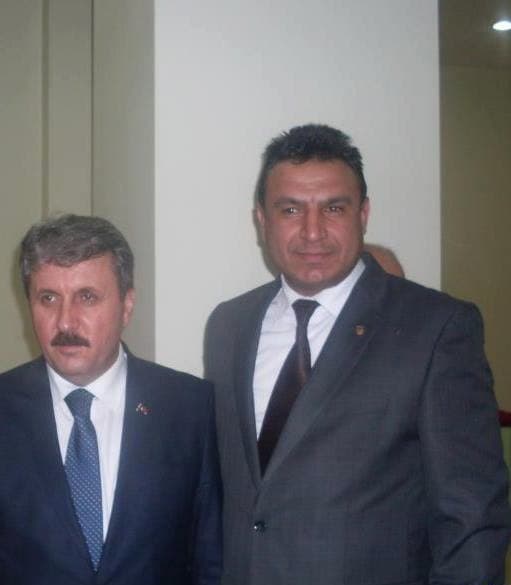 4 yıl aradan sonra siyasete geri döndü