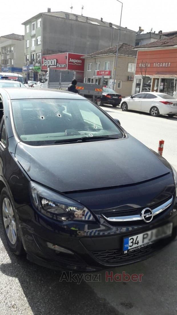 Park halindeki aracı kurşunladılar