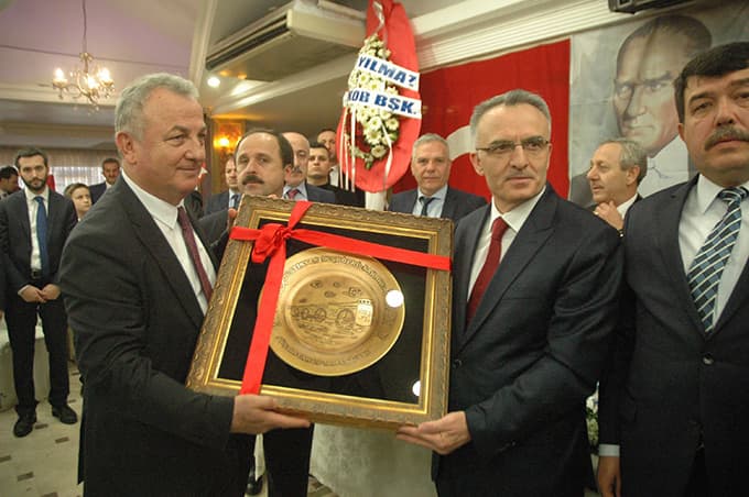 Maliye Bakanı Sakarya'da