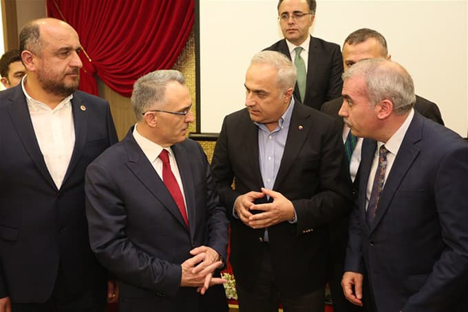 TÜMSİAD faaliyetlerine ara vermiyor