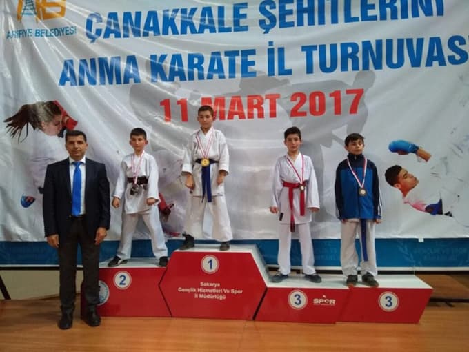 Çanakkale Şehitleri için tatamiye çıktılar