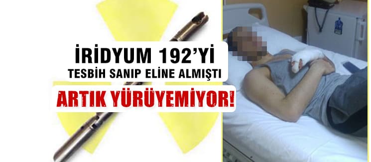 <font face="arial,helvetica,sans-serif" size="2"><strong>Herkesin Ellerinde Yara Oluştu</strong></font><p><font face="arial,helvetica,sans-serif" size="2">3  kardeş ve yeğen, bir s&uuml;re ellerinde tuttukları radyoaktif maddeyi  kenara bıraktı. &Ccedil;ok ge&ccedil;meden de Ey&uuml;p kırmızıya b&uuml;r&uuml;nen g&ouml;zleri, moraran  v&uuml;cudu ile baş ağrısı &ccedil;ekmeye, kusmaya başladı. Ertesi sabah işe  gidemedi, acil serviste iğne yapıldı ama durumu anlaşılamadı. Radyoaktif  maddeyle temas kuran herkesin ellerinde yaralar oluştu.<br /><br />Ey&uuml;p  kal&ccedil;asındaki sertleşme &uuml;zerine gittiği hastanede doktora &lsquo;tespih&rsquo;  sandığı maddeden bahsetti. Bunun &uuml;zerine yapılan tetkiklerde Ey&uuml;p&rsquo;&uuml;n  v&uuml;cudunda radyasyon tespit edildi. &Ouml;nce Acil Servis, ardından ailenin  yaşadığı mahalle karantinaya alındı. T&uuml;rkiye Atom Enerjisi Kurumu  (TAEK), baraj şantiyesinde radyografi &ccedil;alışmaları yaptı, cihazın i&ccedil;inde  bulunan radyoaktif kaynağın d&uuml;ş&uuml;r&uuml;ld&uuml;ğ&uuml;n&uuml; ve bulunamadığını bildirdi.  TAEK, ailenin pe&ccedil;eteye sarıp poşete koyduğu &lsquo;İridyum 192&rsquo;yi teslim aldı.  <strong>&Ouml;l&ccedil;&uuml;mlerde yayılmış radyoaktif madde tespit edilmedi.</strong><br /><br /><strong>Firma Şikayet Etti</strong><br /><br />Bu  s&uuml;re&ccedil;te kardeşleri ve yeğeni radyasyonun etkisinden kurtuldu ancak  Ey&uuml;p, h&acirc;l&acirc; GATA&rsquo;da tedavi g&ouml;r&uuml;yor. Ağrılarını dindirmek i&ccedil;in 2 g&uuml;nde bir  narkoz verilen ve ayakta duramayan Ey&uuml;p&rsquo;&uuml;n yaralanan b&ouml;lgelerdeki eti  ve derisi yok olmuş durumda. Aile &uuml;yeleri ise takip ama&ccedil;lı 15 g&uuml;nde bir  kan veriyor.</font></p><p><font face="arial,helvetica,sans-serif" size="2">Aile,  radyoaktif madde konusunda &ouml;nlem almayan şirkete tazminat davası  a&ccedil;arken, baraj inşaatını yapan şirket ise 17 yaşındaki Ey&uuml;p B.&rsquo;den  başkasının kimliğiyle iş başvurusu yaptığı ve radyoaktif maddeyi evine  g&ouml;t&uuml;rd&uuml;ğ&uuml; i&ccedil;in şik&acirc;yet&ccedil;i oldu. 10 Mayıs&rsquo;ta Adapazarı&rsquo;nda g&ouml;r&uuml;lecek  davaya 18 yaşından k&uuml;&ccedil;&uuml;k olduğu i&ccedil;in Ey&uuml;p, adına babası katılacak.<br /><strong><br />30 Metreye Kadar &Ouml;l&uuml;mc&uuml;l Radyasyon Yayıyor</strong><br /><br />Radyoaktif  &lsquo;İridyum 192&rsquo; maddesi, boru kaynaklarının tahribatsız muayenesinde ve  r&ouml;ntgen, g&ouml;r&uuml;nt&uuml;leme gibi işlerde kullanılan cihazlarda kullanılıyor. Bu  madde kalın kurşun blokların i&ccedil;inde muhafaza edilir ve taşınır.  Kontrols&uuml;z a&ccedil;ıldığında ise 30 metreye kadar &ouml;l&uuml;mc&uuml;l radyasyon yayar.</font></p>