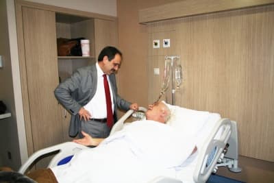 Yaşar Yazıcı, Hasta Ziyaretinde Bulundu