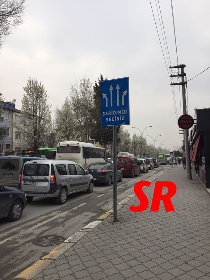 Şehir merkezinde trafik, durma noktasına geldi
