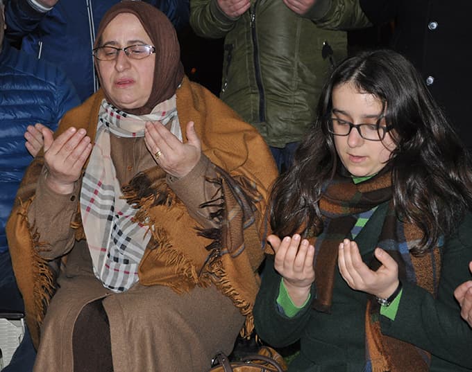 Demokrasi nöbetine 8 aydır devam ediyorlar